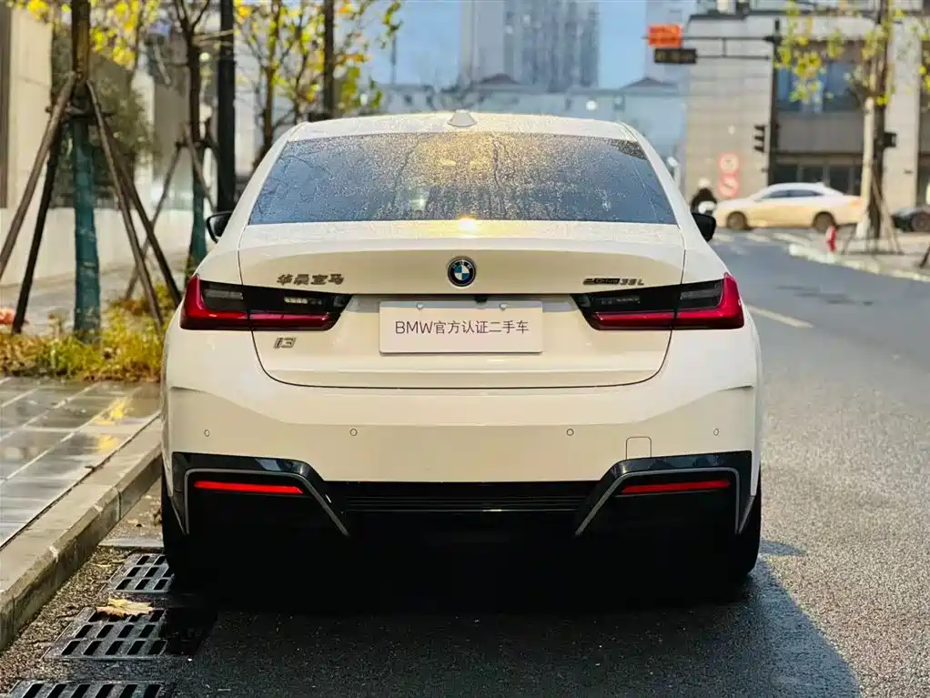 BMW BMW i3 2022 eDrive 35 L 2024 - thumbnail 5