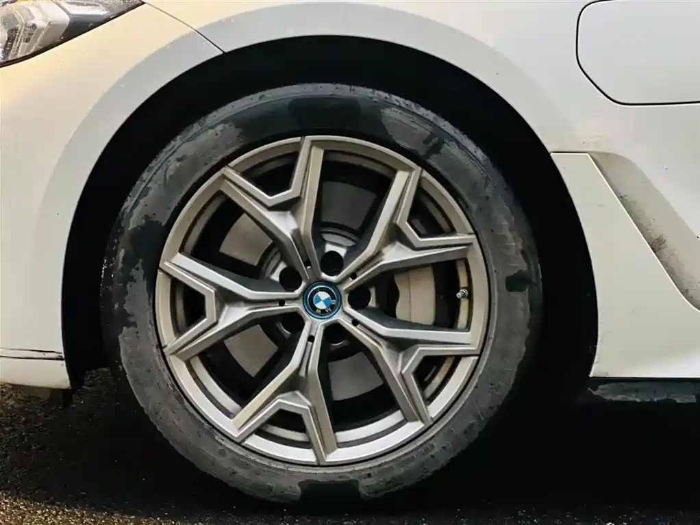 BMW BMW i3 2022 eDrive 35 L 2024 - thumbnail 7
