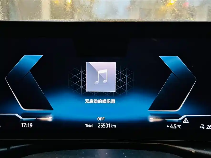 BMW BMW i3 2022 eDrive 35 L 2024 - thumbnail 9