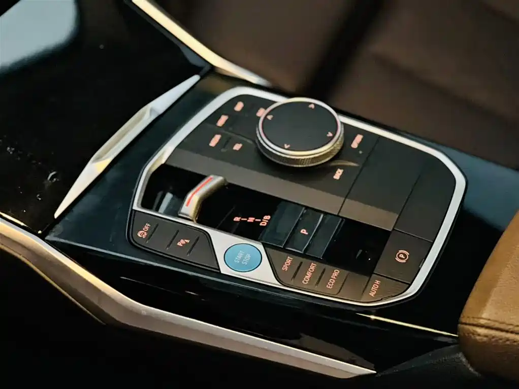 BMW BMW i3 2022 eDrive 35 L 2024 - thumbnail 10