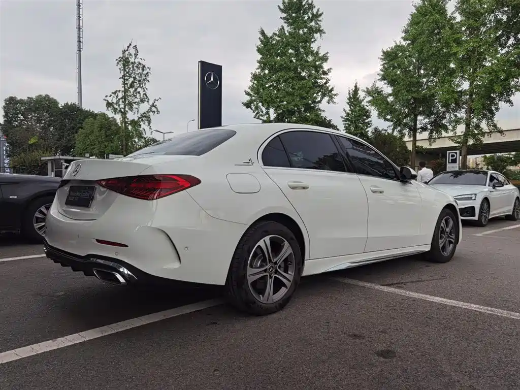 Mercedes-Benz Mercedes-Benz C-Class 2022 C 200 L Sport Edition 2022 - thumbnail 4