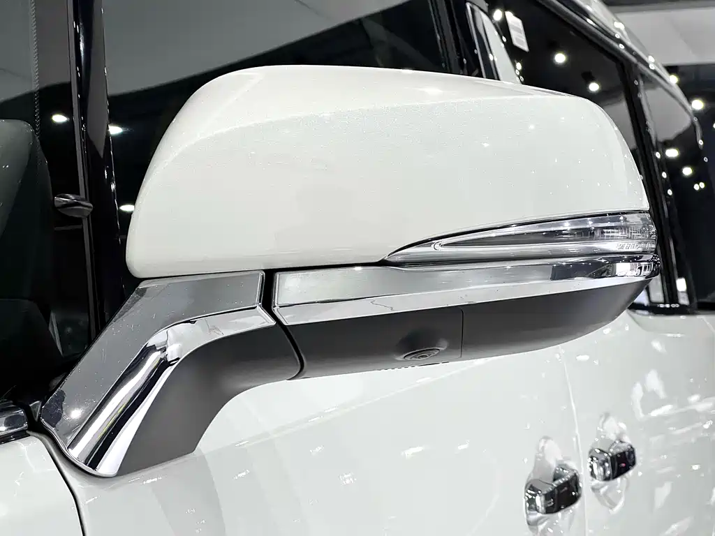 Toyota Alphard 2018 Model Year Facelift 3.5L Executive Version 2018 - thumbnail 12