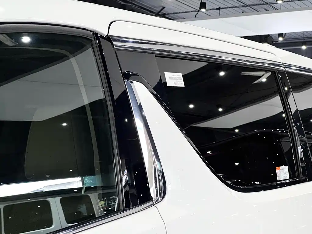 Toyota Alphard 2018 Model Year Facelift 3.5L Executive Version 2018 - thumbnail 13