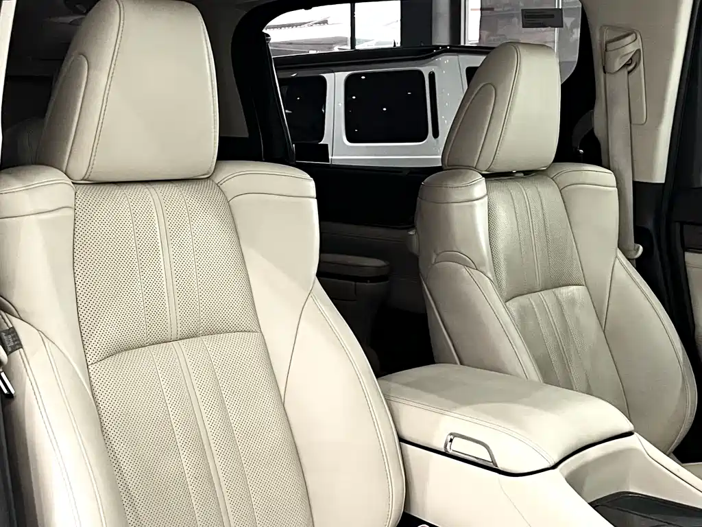 Toyota Alphard 2018 Model Year Facelift 3.5L Executive Version 2018 - thumbnail 28