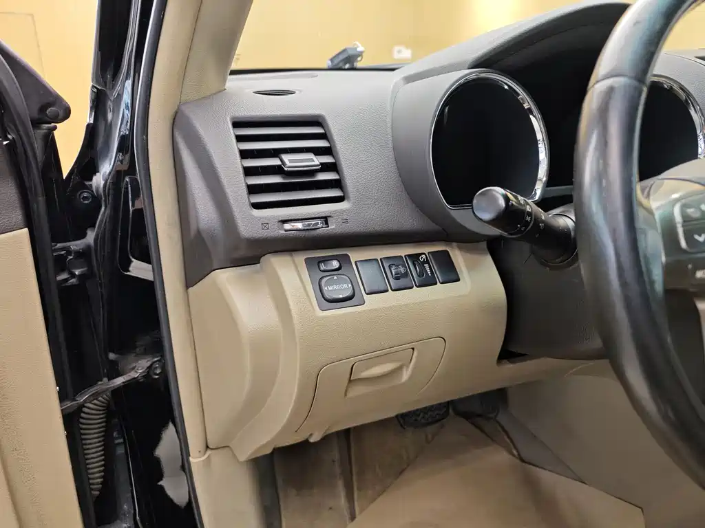 Toyota Toyota Highlander 2009 2.7L 2WD 5-seat Premium Edition 2011 - thumbnail 11