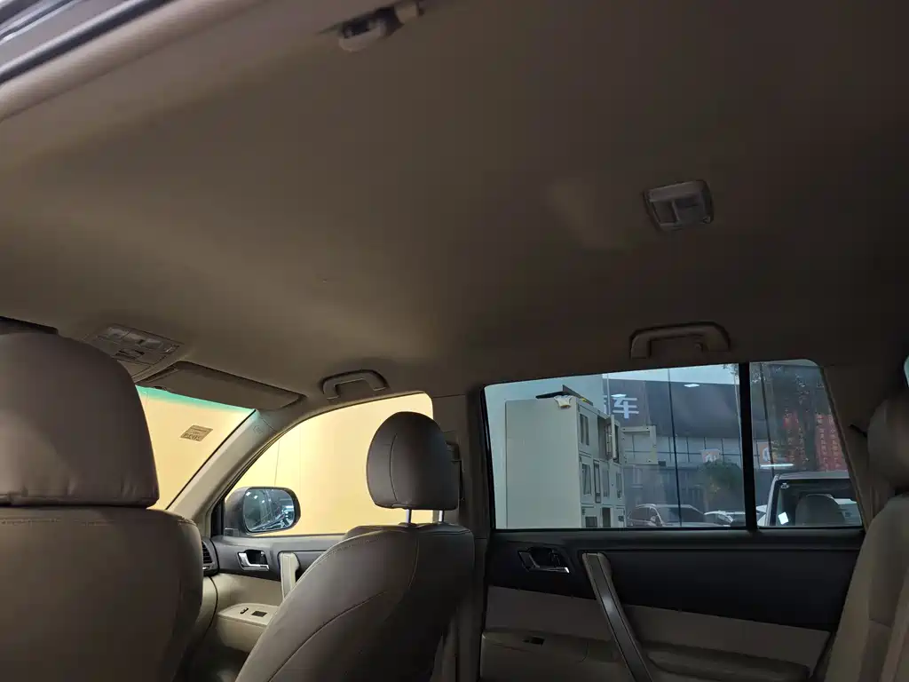 Toyota Toyota Highlander 2009 2.7L 2WD 5-seat Premium Edition 2011 - thumbnail 23
