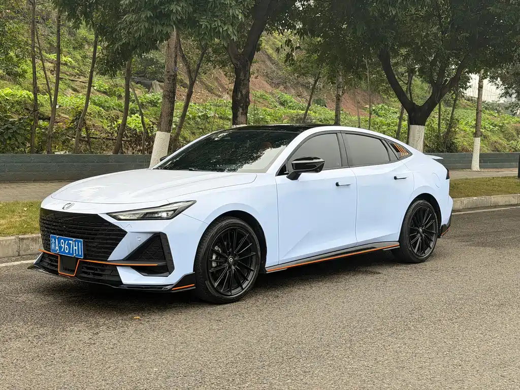 Changan Changan UNI-V 2023 1.5T Sport Edition 2024