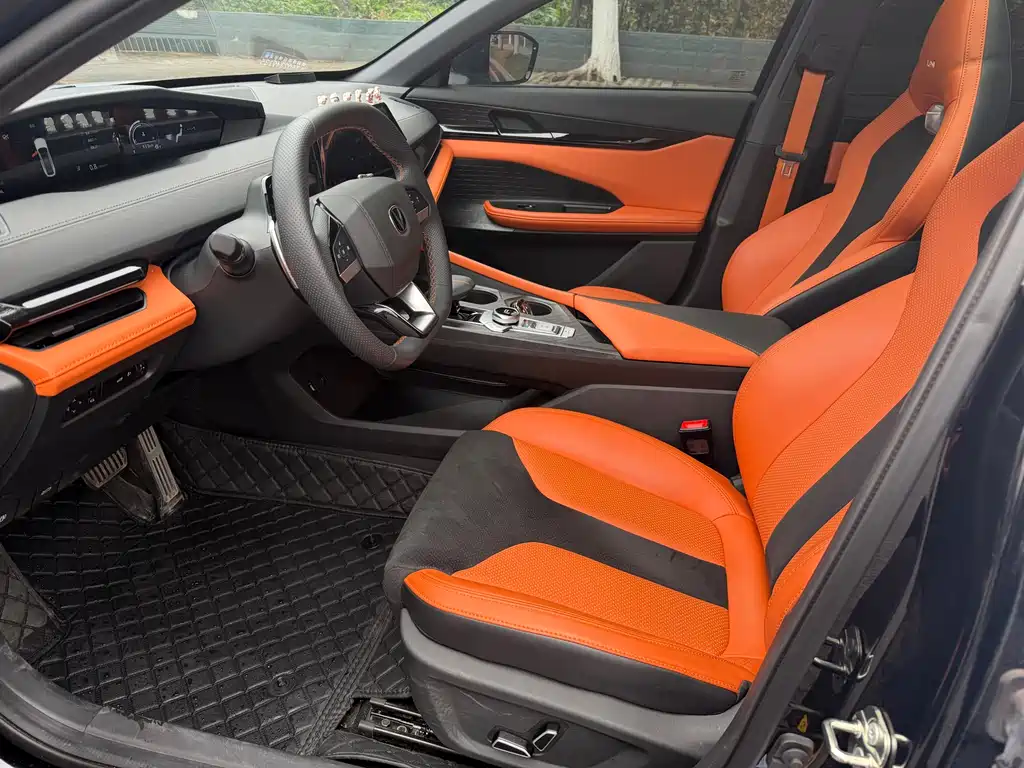 Changan Changan UNI-V 2023 1.5T Sport Edition 2024 - thumbnail 5