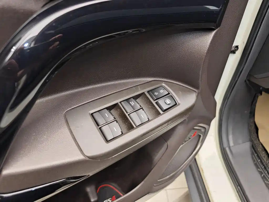 GAC Trumpchi GAC Trumpchi GS4 2017 235T Automatic 2WD Luxury Smart Link Edition 2017 - thumbnail 9
