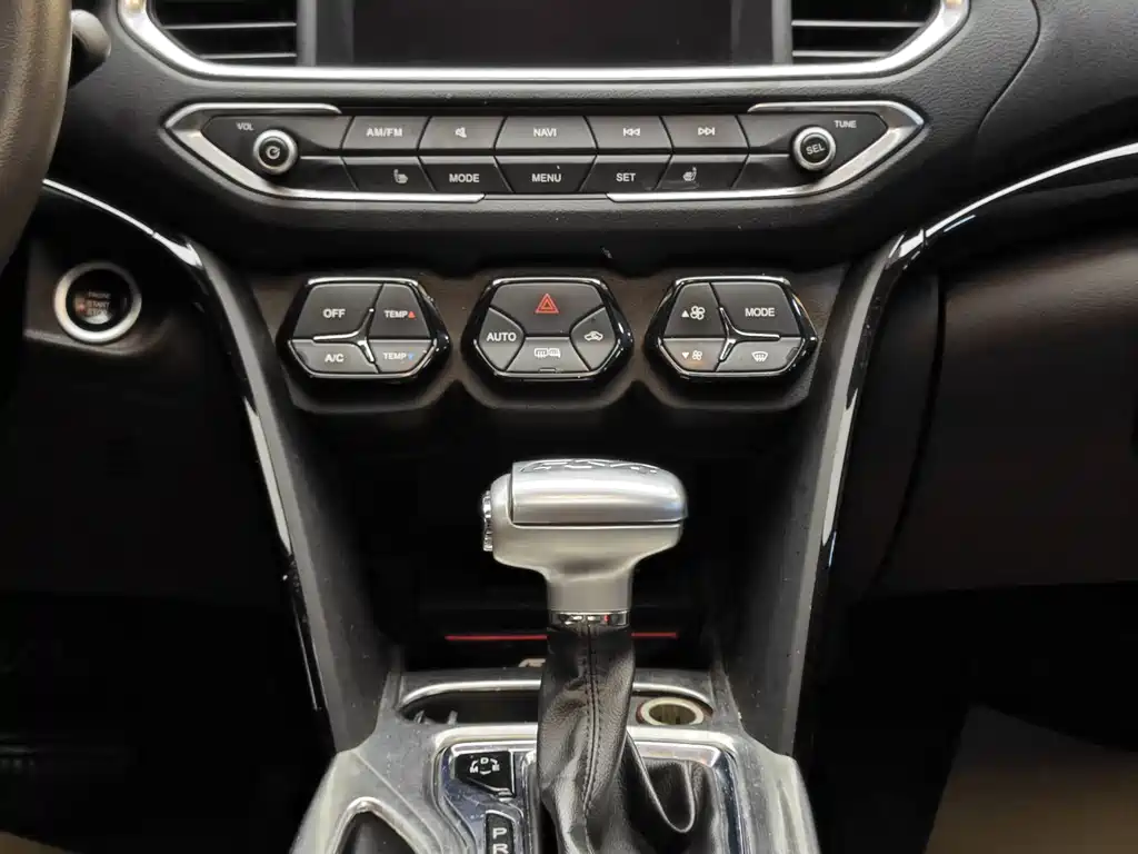 GAC Trumpchi GAC Trumpchi GS4 2017 235T Automatic 2WD Luxury Smart Link Edition 2017 - thumbnail 18
