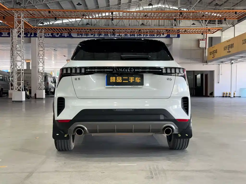 Lynk & Co Lynk & Co 06 2020 1.5T Halo 2021 - thumbnail 2