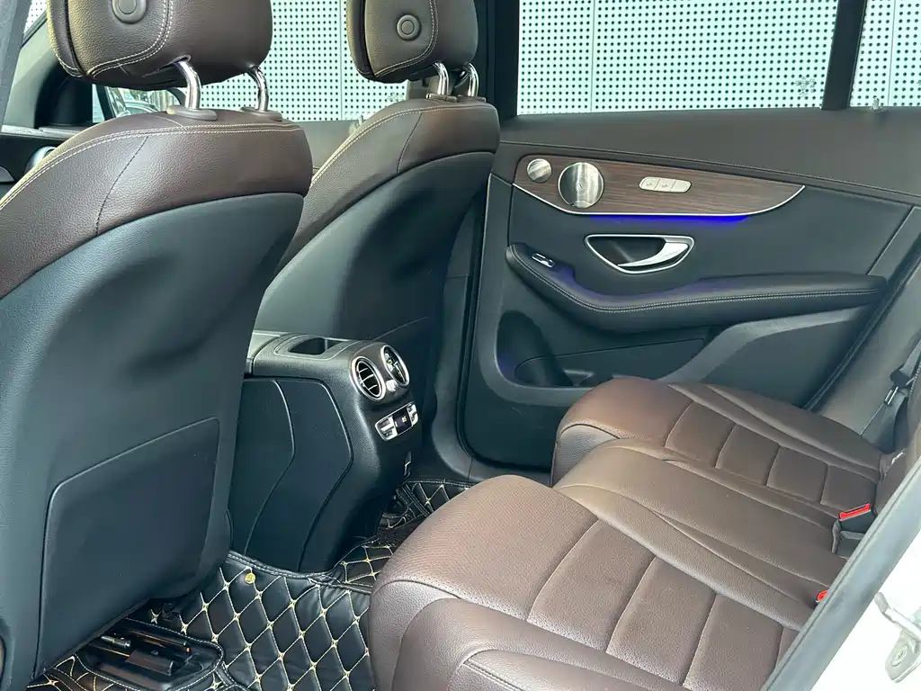 Mercedes-Benz Mercedes-Benz GLC 2021 GLC 300 L 4MATIC Dynamic Model 2021 - thumbnail 9