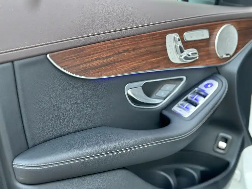 Mercedes-Benz Mercedes-Benz GLC 2021 GLC 300 L 4MATIC Dynamic Model 2021 - thumbnail 21