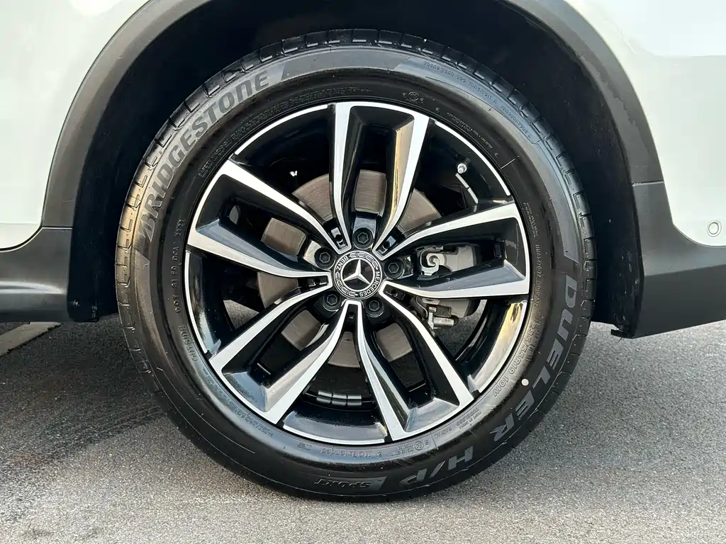 Mercedes-Benz Mercedes-Benz GLC 2021 GLC 300 L 4MATIC Dynamic Model 2021 - thumbnail 29