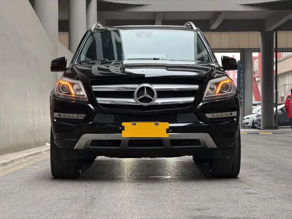 Mercedes-Benz Mercedes-Benz GL-Class 2015 GL 400 4MATIC Luxury Edition 2015 - thumbnail 2