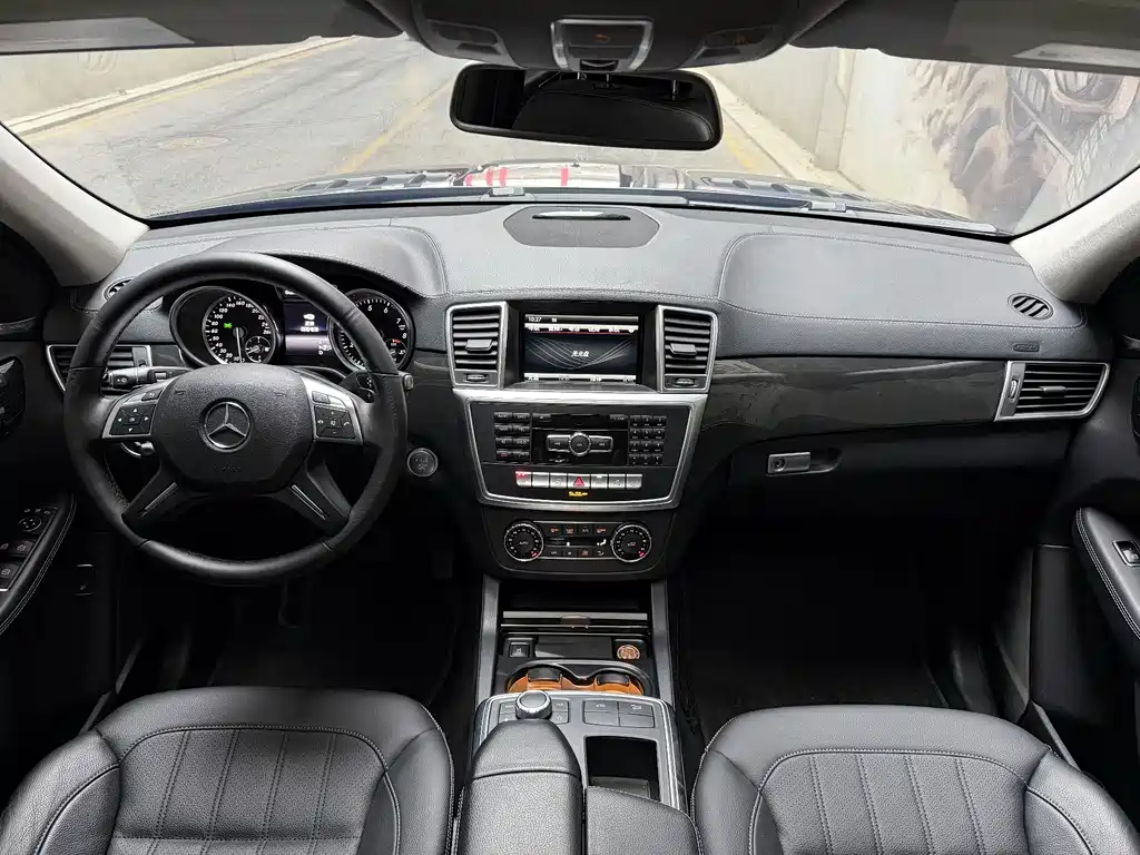 Mercedes-Benz Mercedes-Benz GL-Class 2015 GL 400 4MATIC Luxury Edition 2015 - thumbnail 7
