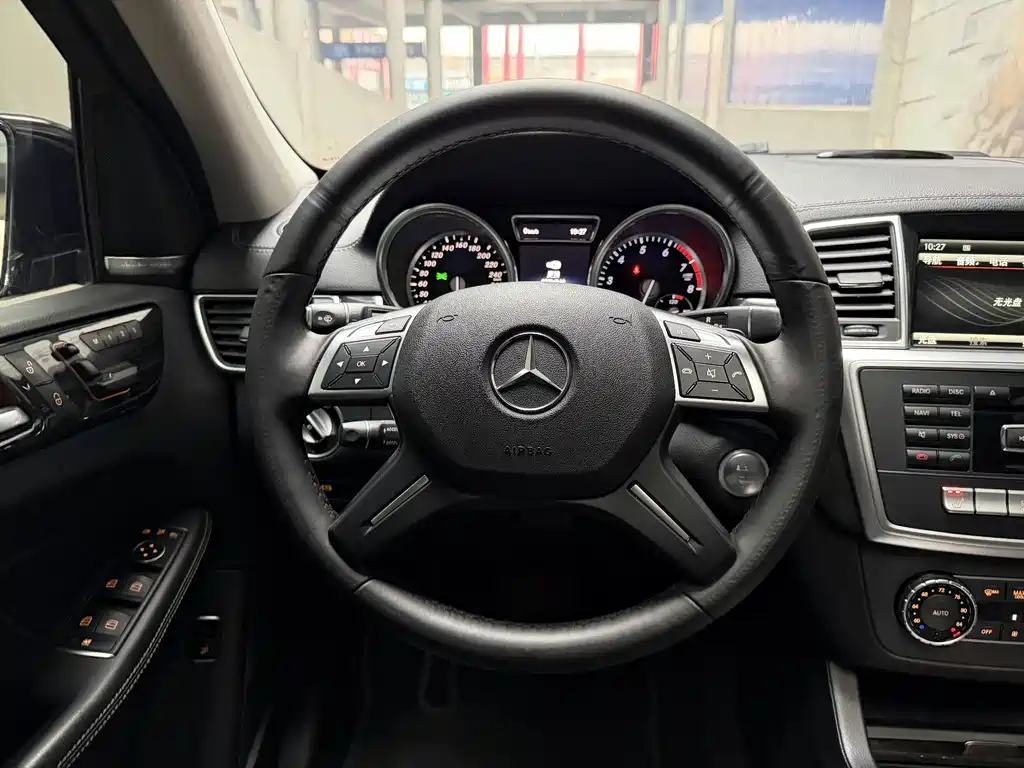 Mercedes-Benz Mercedes-Benz GL-Class 2015 GL 400 4MATIC Luxury Edition 2015 - thumbnail 8