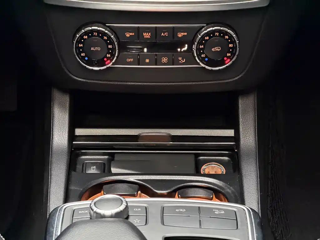 Mercedes-Benz Mercedes-Benz GL-Class 2015 GL 400 4MATIC Luxury Edition 2015 - thumbnail 10