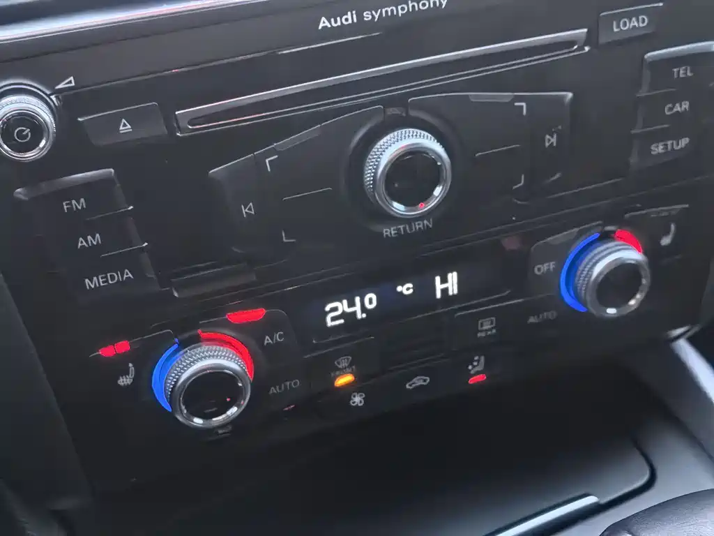 Audi Audi Q5 2018 Heritage Edition 40 TFSI Technology Model 2018 - thumbnail 7
