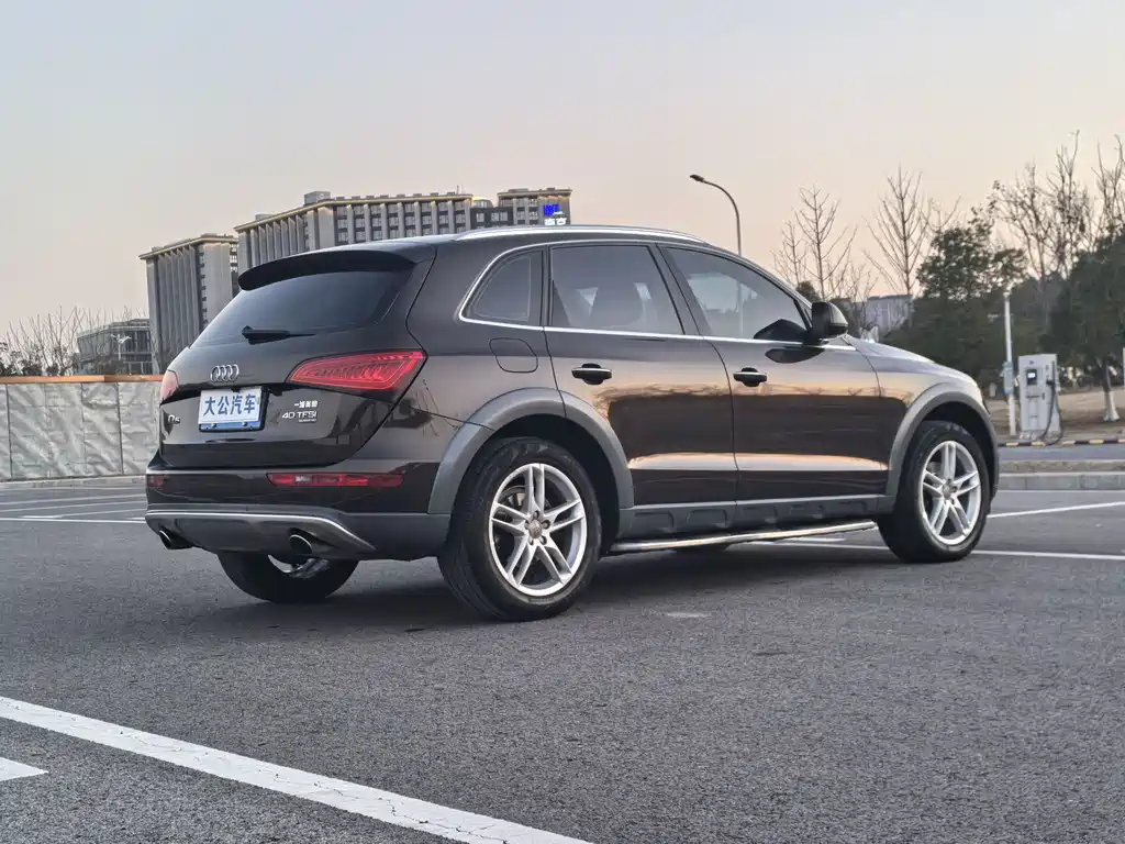 Audi Audi Q5 2018 Heritage Edition 40 TFSI Technology Model 2018 - thumbnail 13