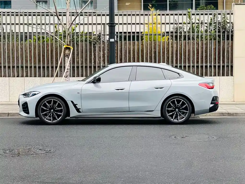 BMW BMW 4 Series 2022 425i Gran Coupe M Sport Shadowline Package 2023 - thumbnail 2