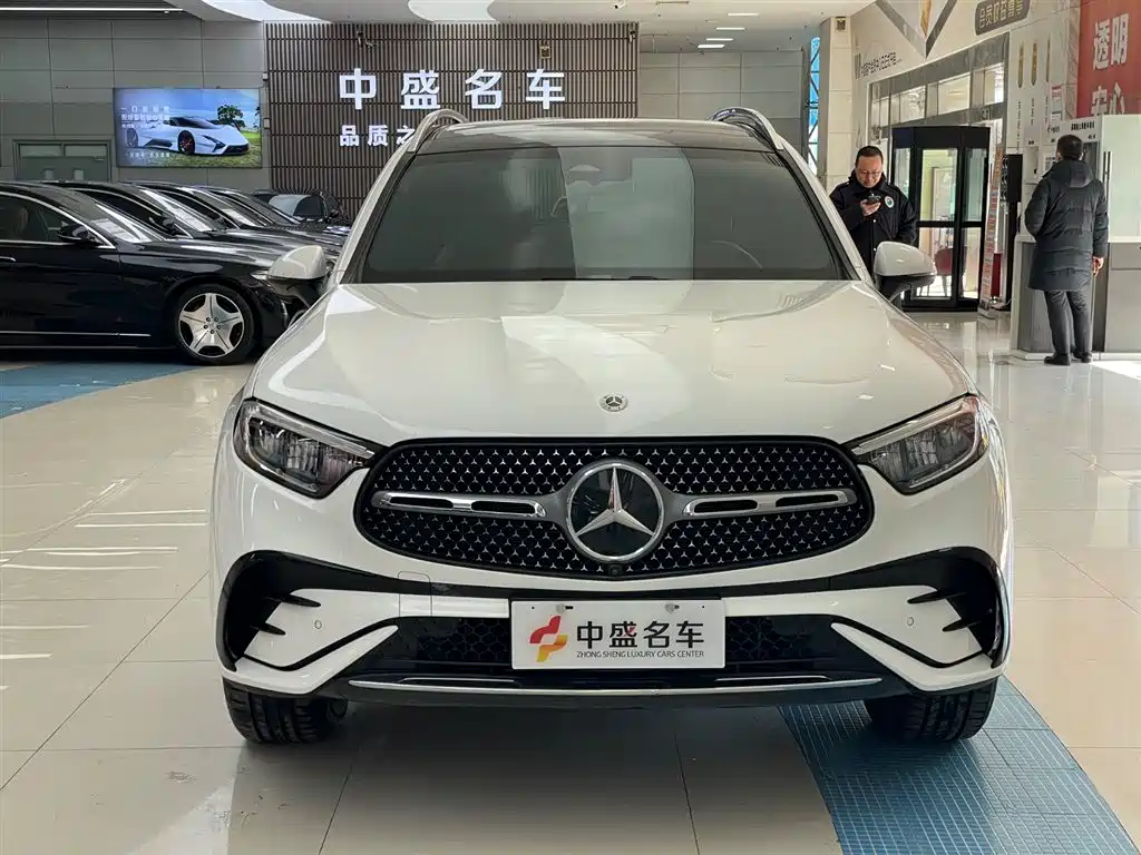 Mercedes-Benz Mercedes-Benz GLC 2023 Facelift GLC 300 L 4MATIC Dynamic Model 5-Seat 2024 - thumbnail 2