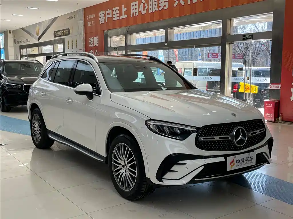 Mercedes-Benz Mercedes-Benz GLC 2023 Facelift GLC 300 L 4MATIC Dynamic Model 5-Seat 2024 - thumbnail 3