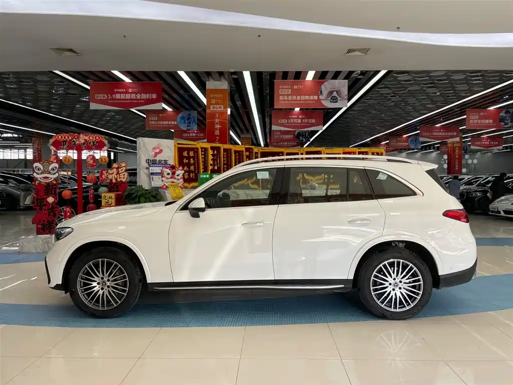Mercedes-Benz Mercedes-Benz GLC 2023 Facelift GLC 300 L 4MATIC Dynamic Model 5-Seat 2024 - thumbnail 4