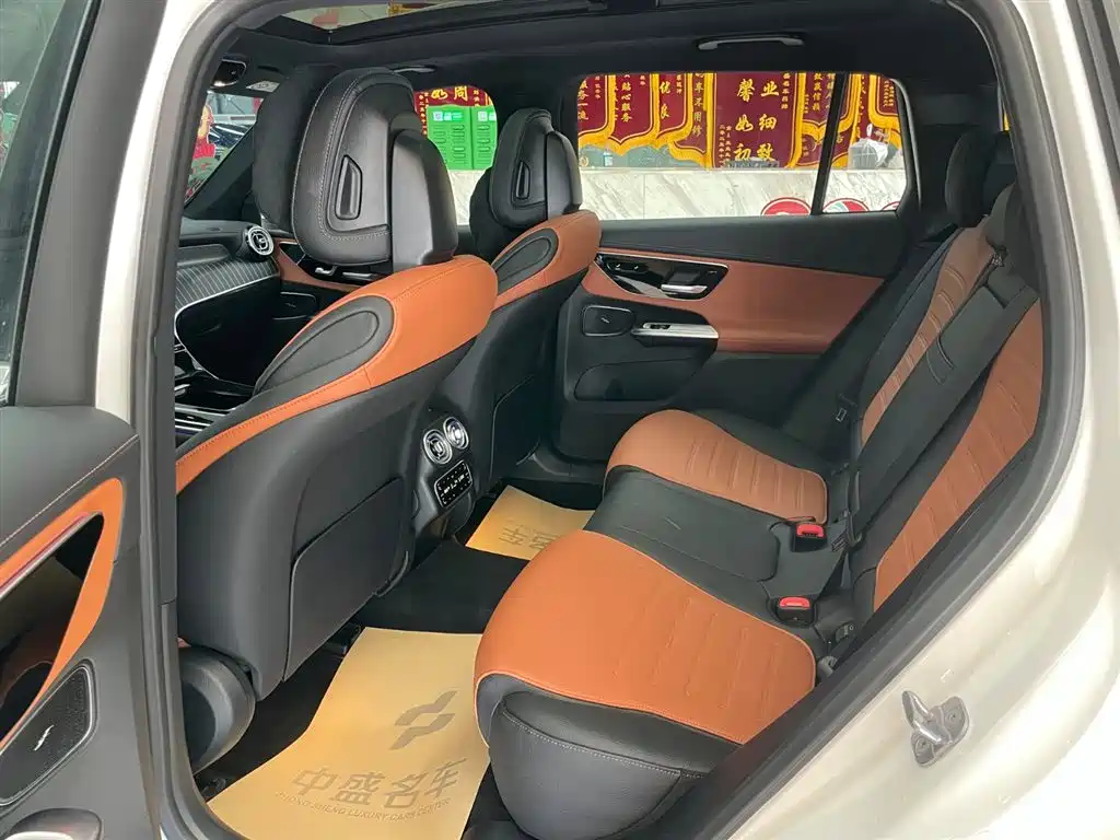 Mercedes-Benz Mercedes-Benz GLC 2023 Facelift GLC 300 L 4MATIC Dynamic Model 5-Seat 2024 - thumbnail 14