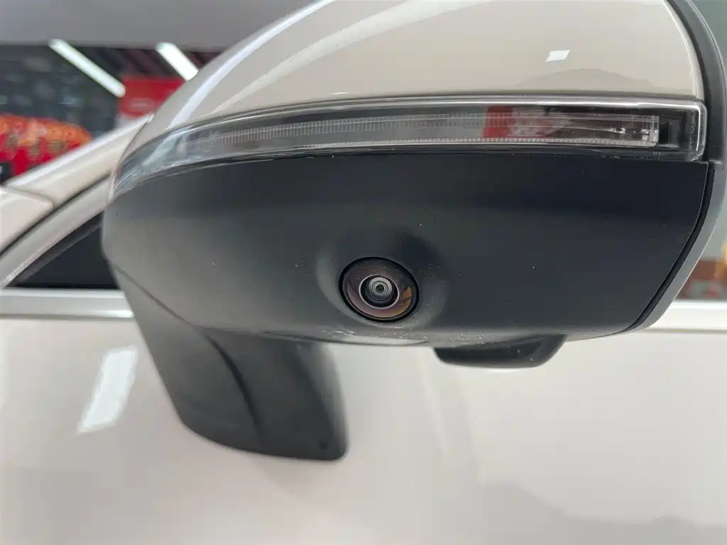 Mercedes-Benz Mercedes-Benz GLC 2023 Facelift GLC 300 L 4MATIC Dynamic Model 5-Seat 2024 - thumbnail 26