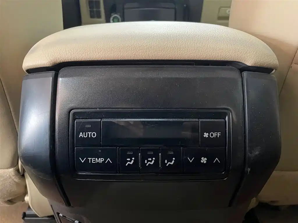 Toyota Toyota Land Cruiser Prado 2017 4.0L Automatic 2017 - thumbnail 17