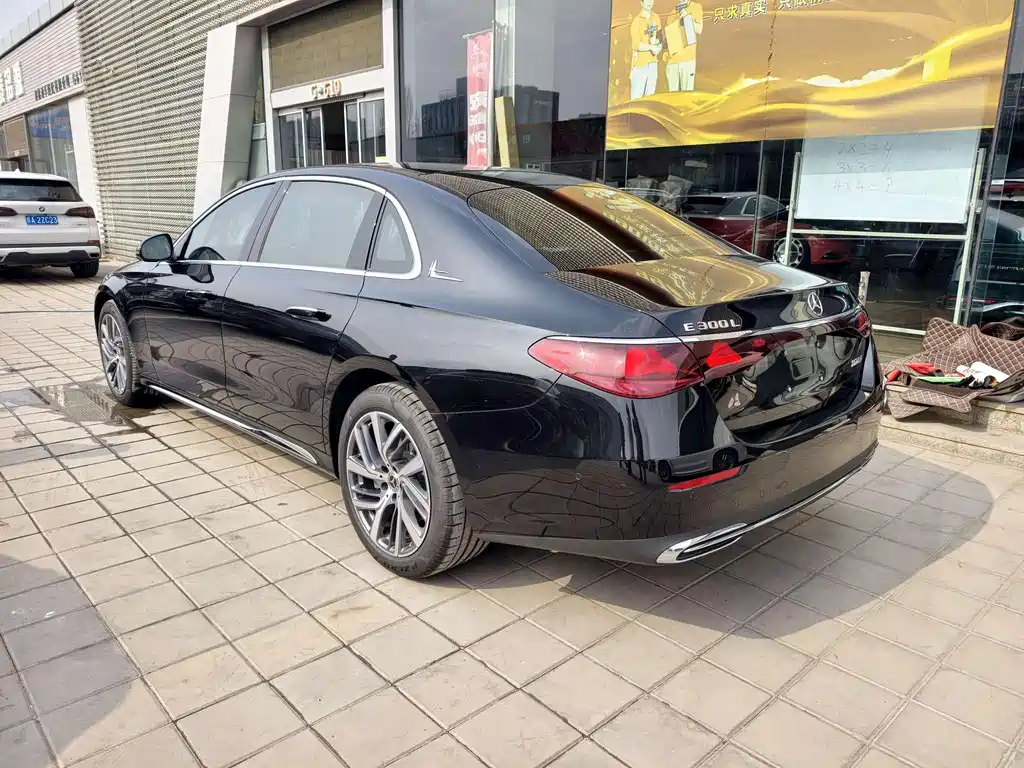 Mercedes-Benz Mercedes-Benz E-Class 2025 E 300 L Fashion Edition 2026 - thumbnail 4