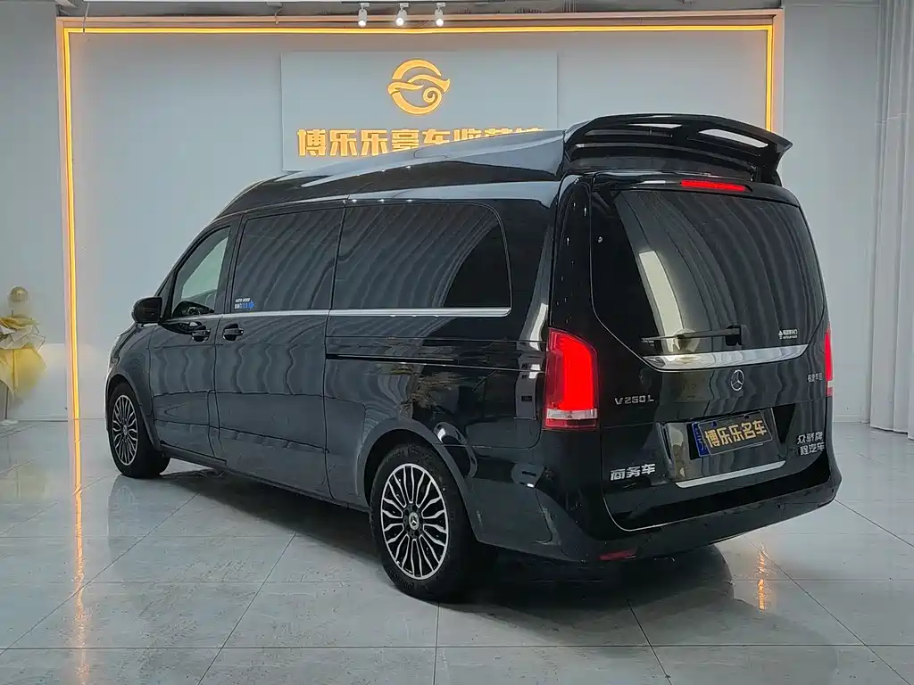 Mercedes-Benz Mercedes-Benz V-Class 2021 V 260 L Long Wheelbase Luxury Edition 2024 - thumbnail 18