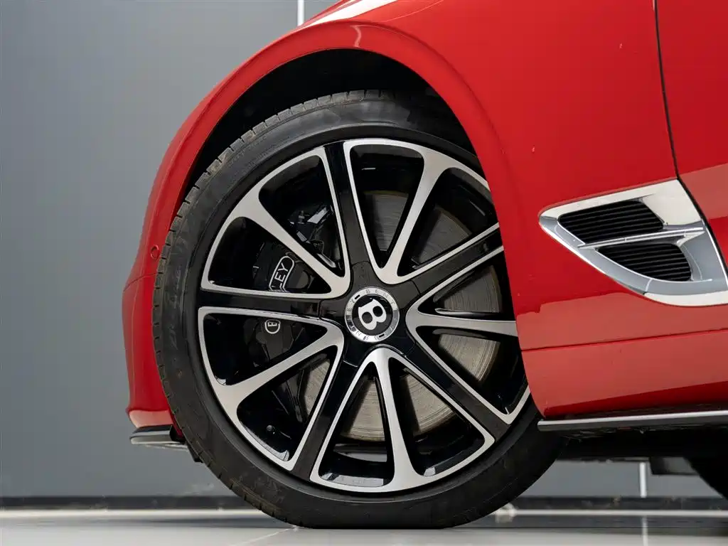 Bentley Bentley Continental 2022 4.0T GT V8 Mulliner 2023 - thumbnail 6