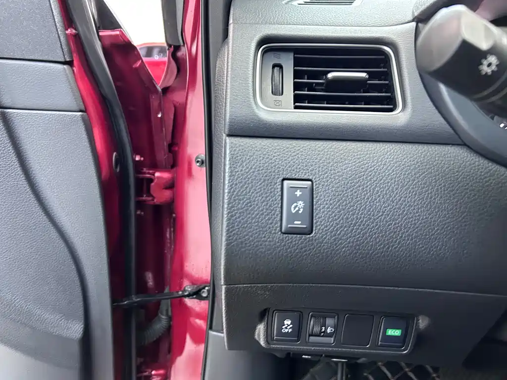 Nissan Nissan Tiida 2020 1.6L CVT Intelligent Edition 2020 - thumbnail 14