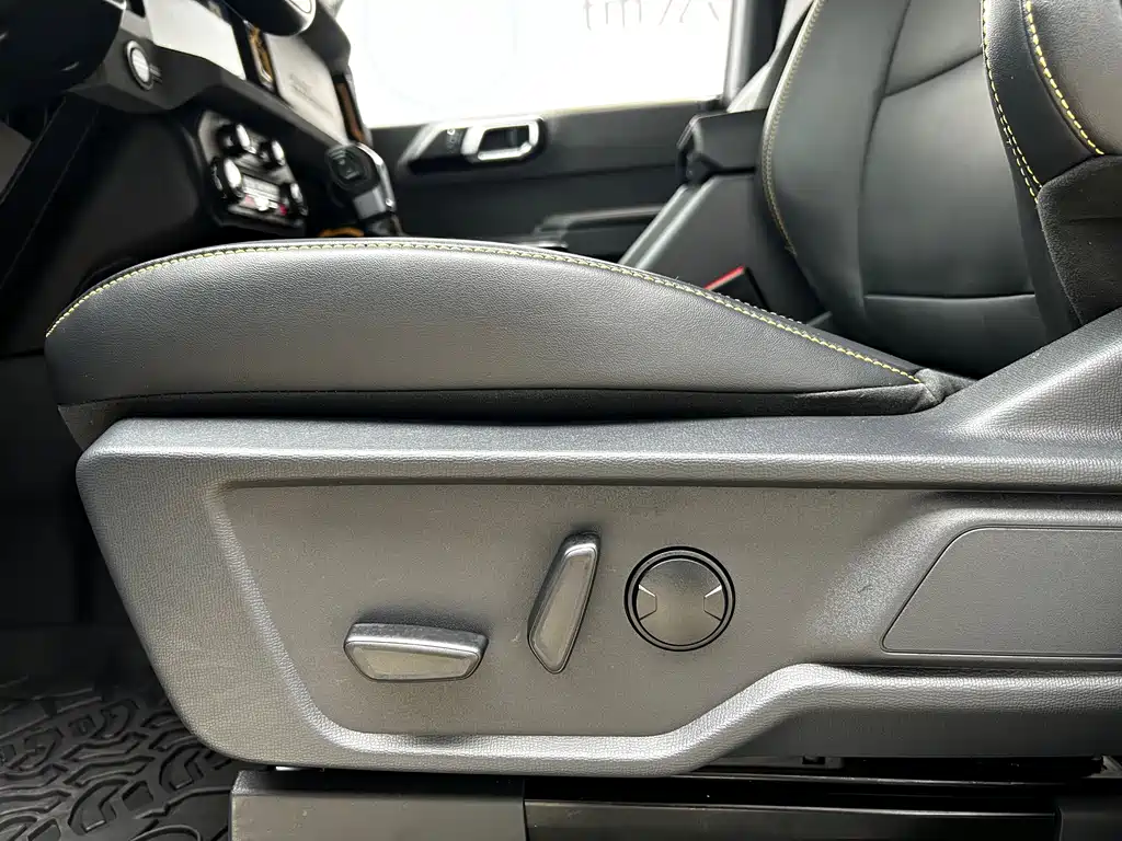 Ford Ford Bronco 2024 2.3T Badlands 2025 - thumbnail 6