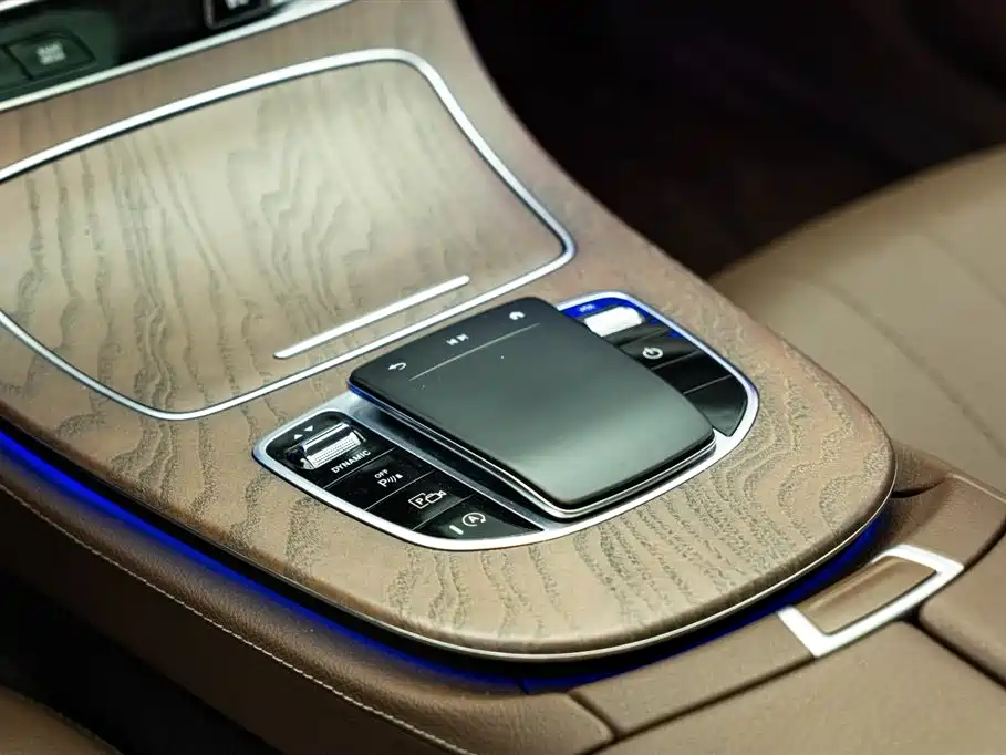 Mercedes-Benz Mercedes-Benz E-Class 2022 E 300 L Fashion Edition 2021 - thumbnail 15