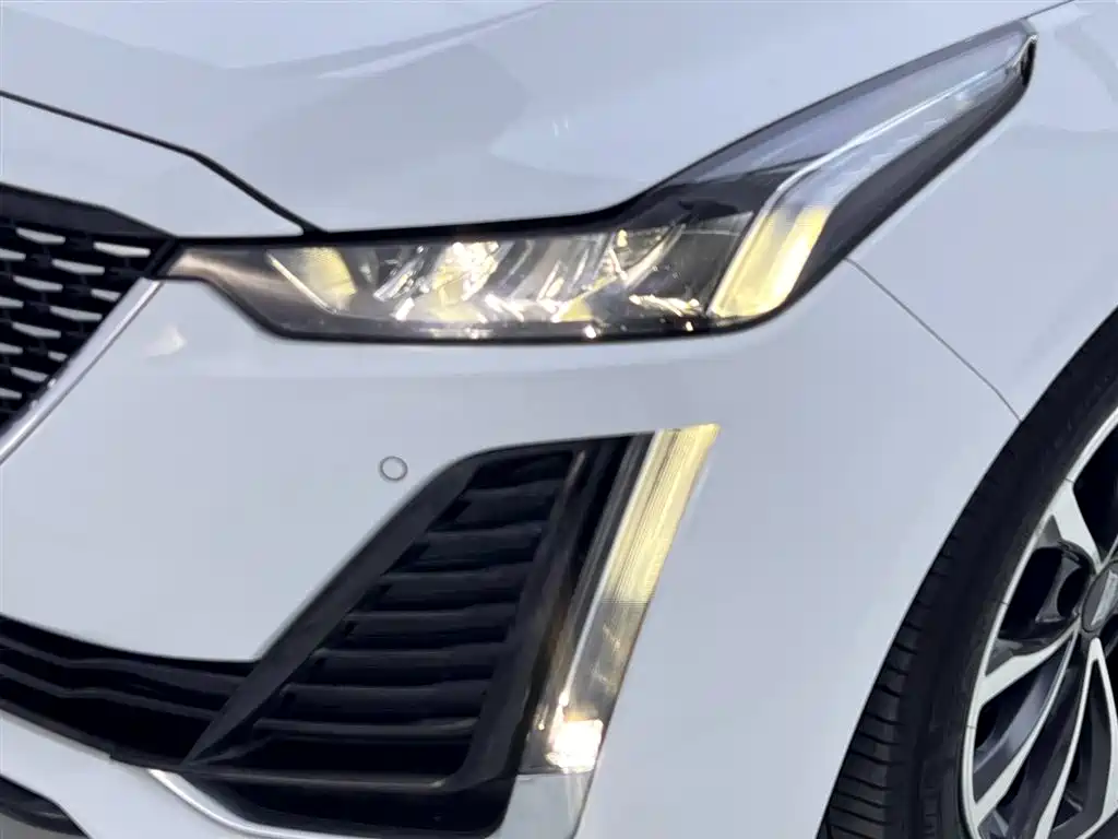 Cadillac Cadillac CT5 2022 28T Luxury 2022 - thumbnail 12