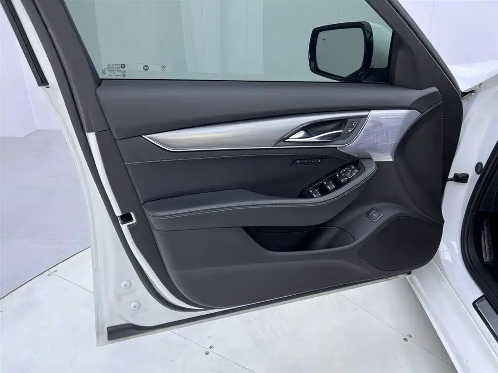 Cadillac Cadillac CT5 2022 28T Luxury 2022 - thumbnail 15