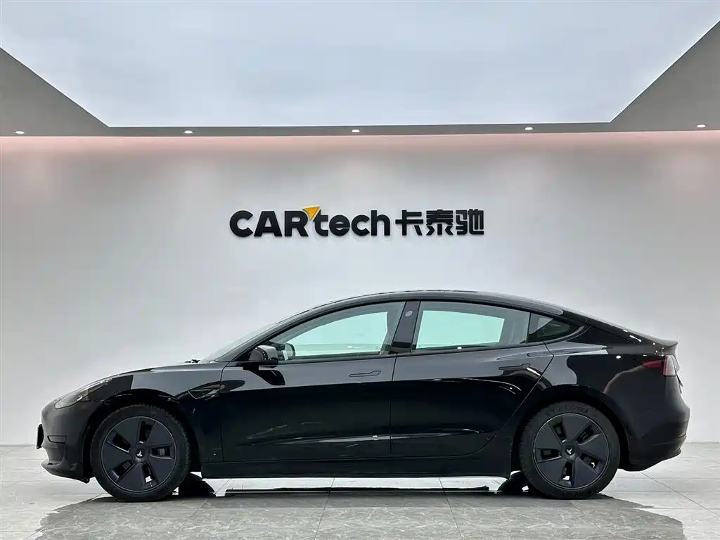 Tesla Model 3 Standard Range Rear-Wheel Drive Plus 2021 2021 - thumbnail 2