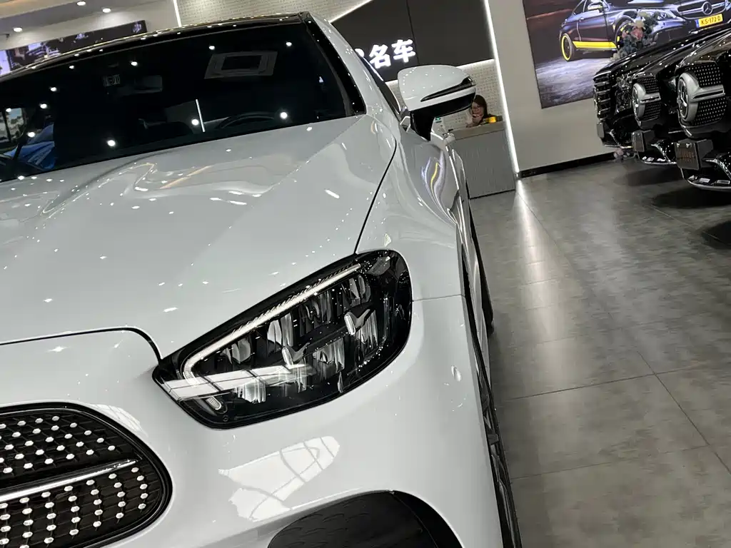 Mercedes-Benz Mercedes-Benz E-Class (Imported) 2023 E 260 Coupe 2023 - thumbnail 4
