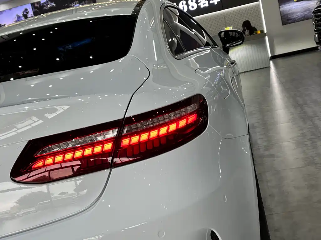 Mercedes-Benz Mercedes-Benz E-Class (Imported) 2023 E 260 Coupe 2023 - thumbnail 12