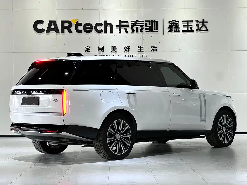 Land Rover Range Rover 2024 3.0 L6 400PS Standard Long Wheelbase 2025 - thumbnail 5