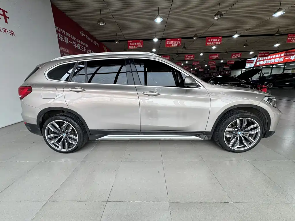BMW BMW X1 xDrive25Li Premium Model 2020 2020 - thumbnail 3