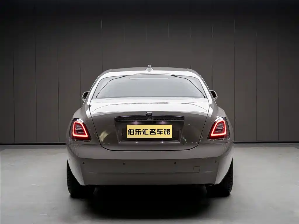 Rolls-Royce Ghost 2024 6.7T Standard Wheelbase Version 2024 - thumbnail 5