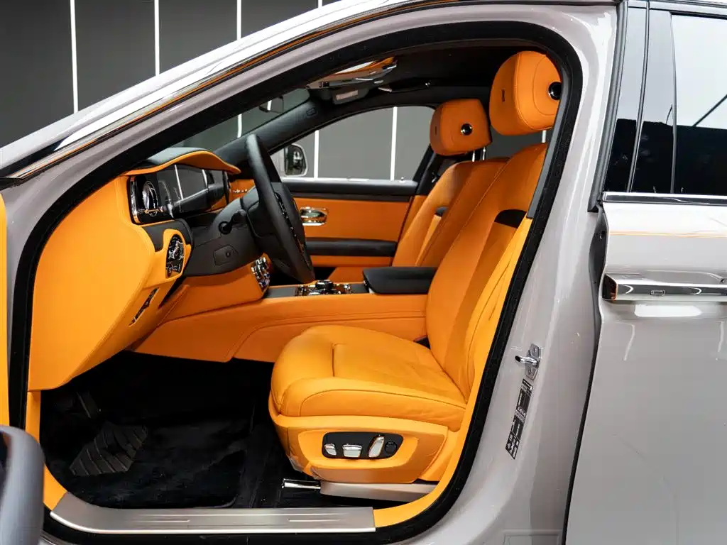 Rolls-Royce Ghost 2024 6.7T Standard Wheelbase Version 2024 - thumbnail 8