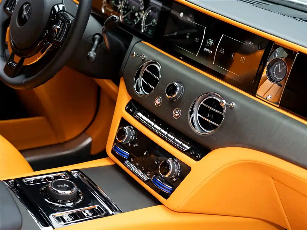 Rolls-Royce Ghost 2024 6.7T Standard Wheelbase Version 2024 - thumbnail 17
