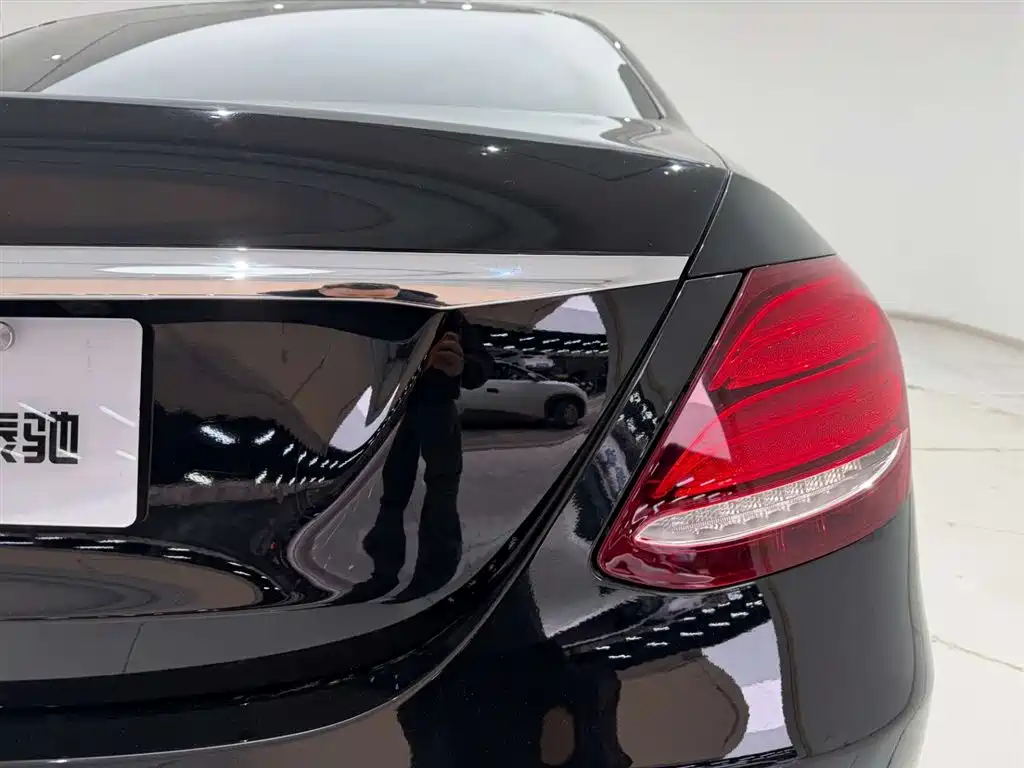 Mercedes-Benz Mercedes-Benz E-Class 2019 Facelift E 300 L Sport Style 2019 - thumbnail 10
