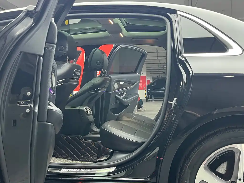 Mercedes-Benz Mercedes-Benz E-Class 2019 Facelift E 300 L Sport Style 2019 - thumbnail 7