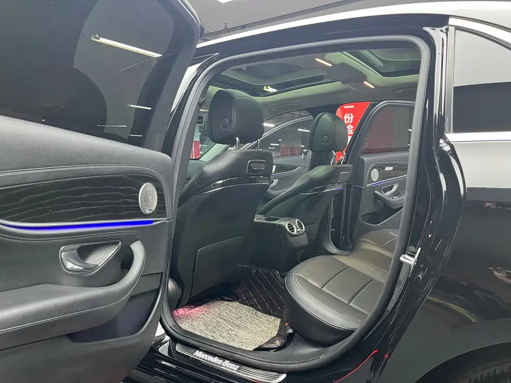 Mercedes-Benz Mercedes-Benz E-Class 2019 Facelift E 300 L Sport Style 2019 - thumbnail 9